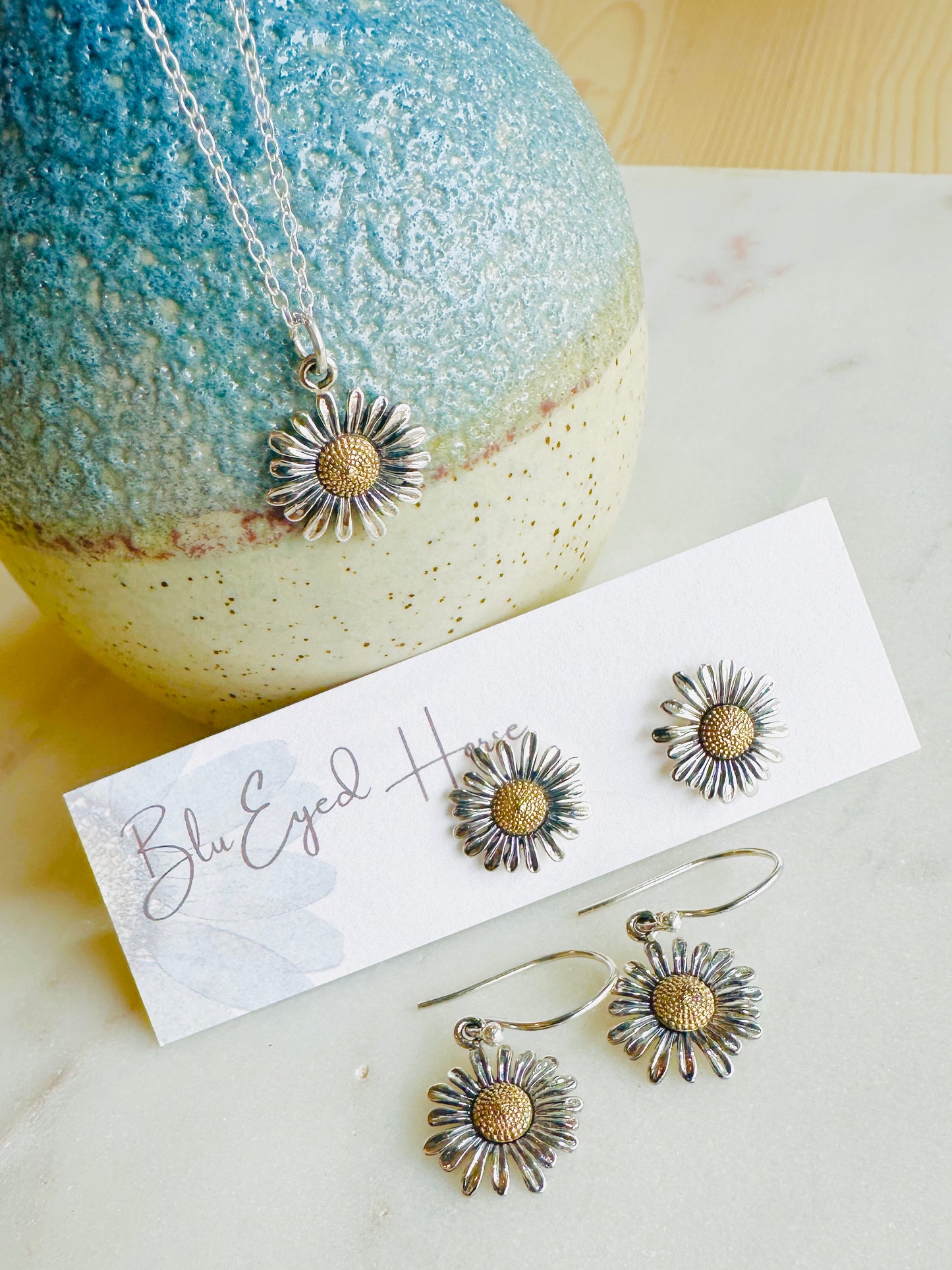 Daisy Post Earrings