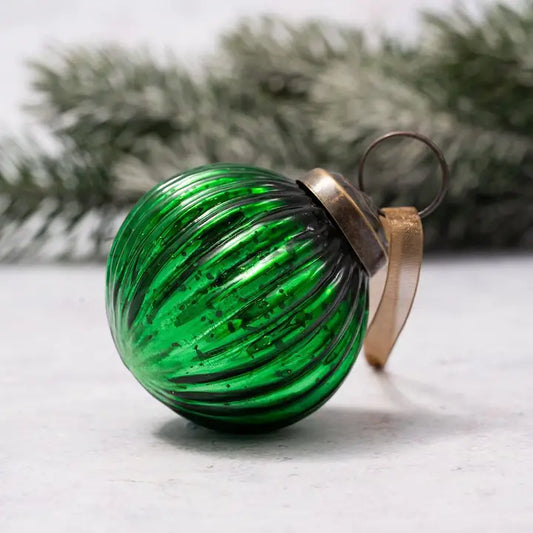 Emerald Ribbed Bauble 2"